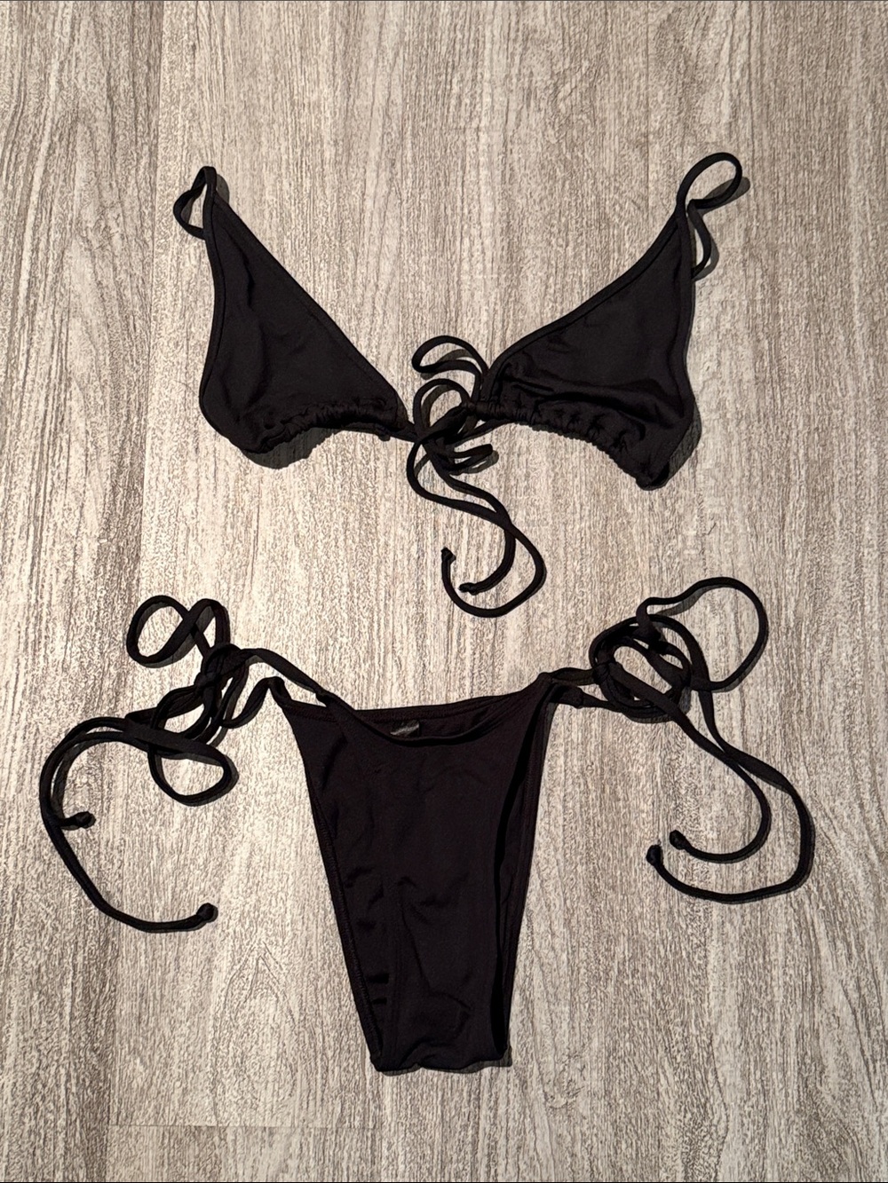 Minimale Animale Black String Triangle Bikini